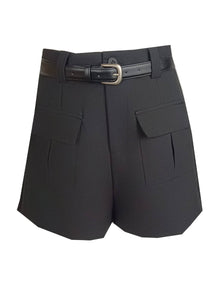3240074 Front Pocket Shorts *Black