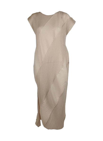 6240027 Irregular Pleated Round Neck Dress *Beige