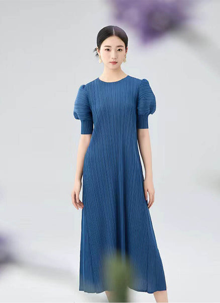 8240057 Round Neck Puff Sleeve Pleated Dress *Preorder