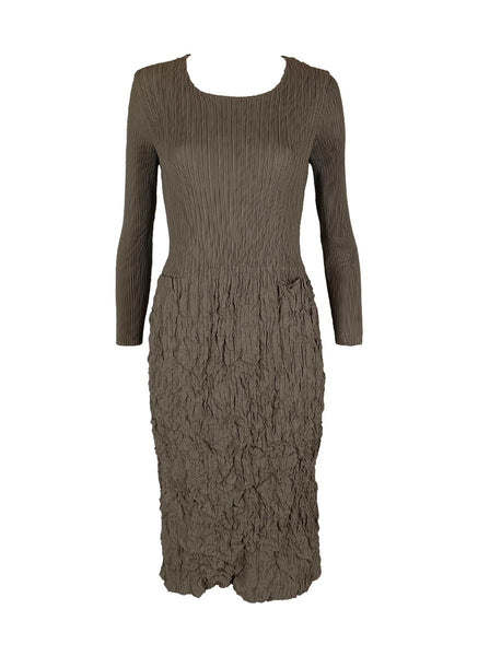 9240011 Two Pockets Long Sleeve Pleats Dress *Brown *Preorder