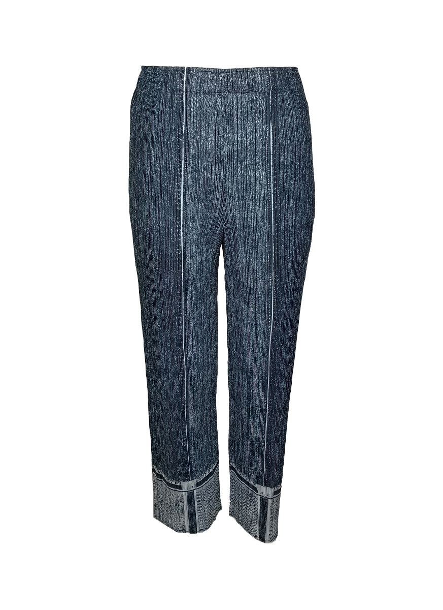 2230079 Straight Cut Denim Printed Pleats Pants *Black