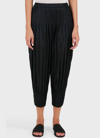 3190069 Pleats Jogger Pants *Last Piece